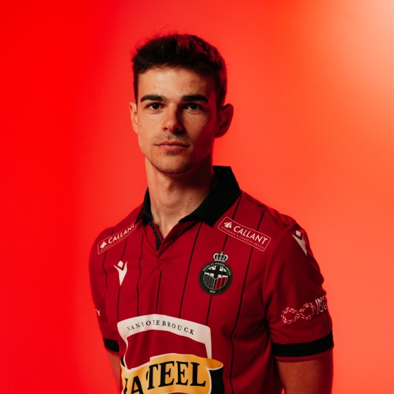 Gillis Verhelst middenvelder Mandel United