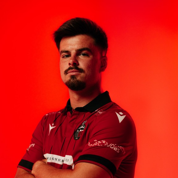 Milan Vanacker middenvelder Mandel United